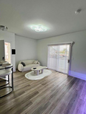 Newly Upgraded 2bed 2bath Condo!